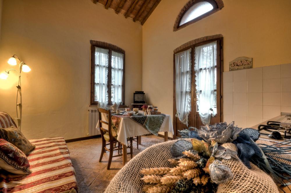 Agriturismo Il Prato Palaia Ngoại thất bức ảnh